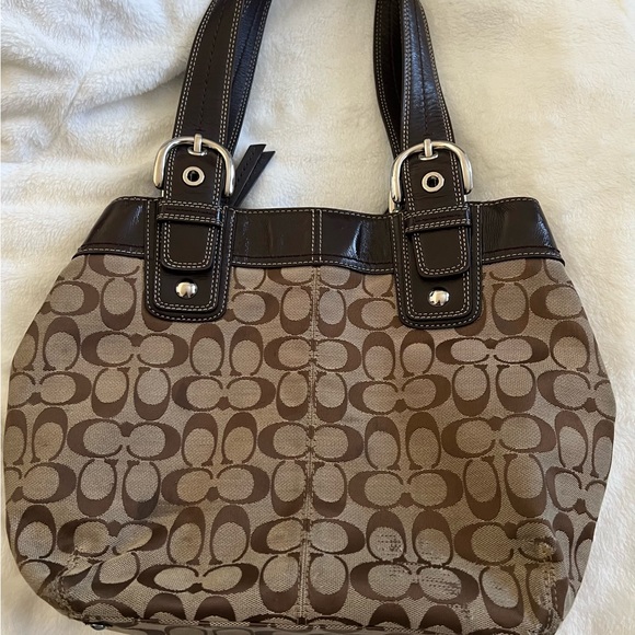 11 inch length 15 inch width. Coach shoulder bag, brown, light brown, tan color - Picture 3 of 8